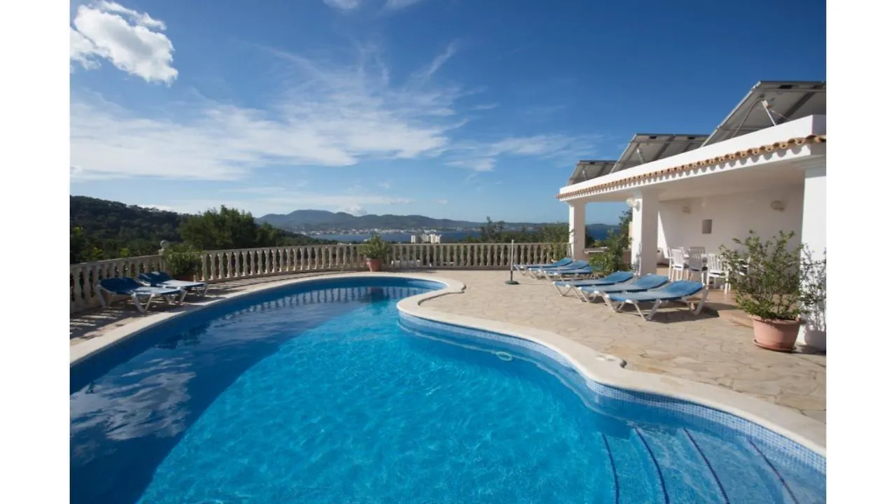 Can Tunicu Has Amazing Sea Views And Is Located In A Quiet Area Near To San Antonio 聖安東尼奧